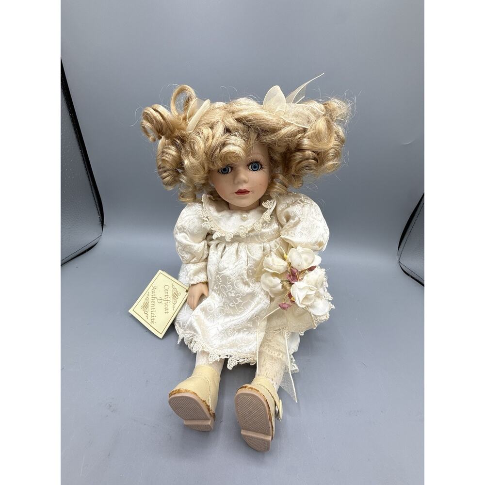 Collector’s Choice Musical Porcelain Doll 15” Bride COA Works